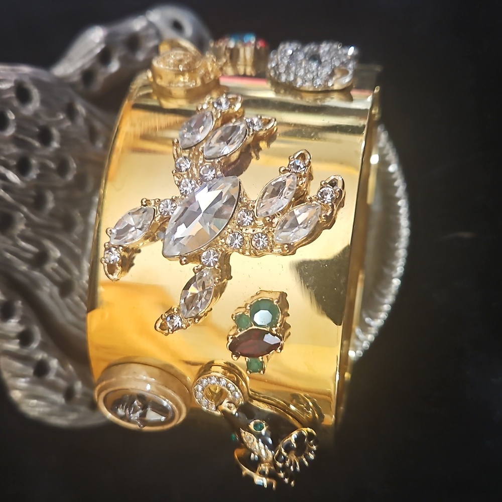 Cabi Secret Garden Cuff - Picture 3 of 9